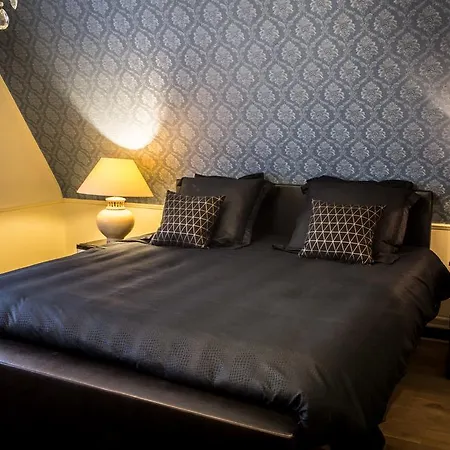Bed and Breakfast Les Hirondelles 3*
