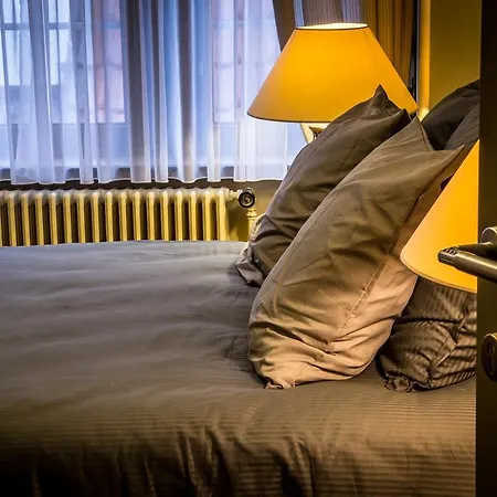 Les Hirondelles Bed & Breakfast De Haan