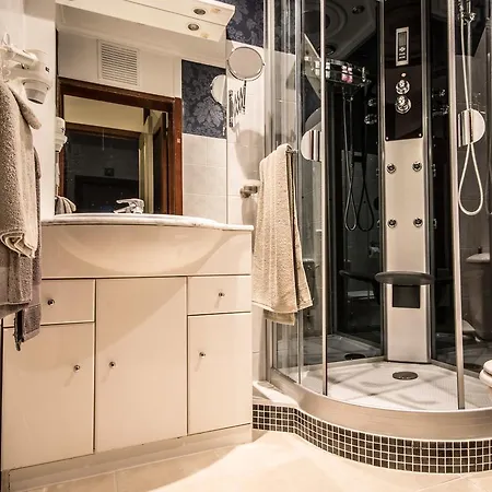 Bed & Breakfast Les Hirondelles 3*