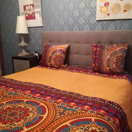 Couette-café Les Hirondelles Le Coq