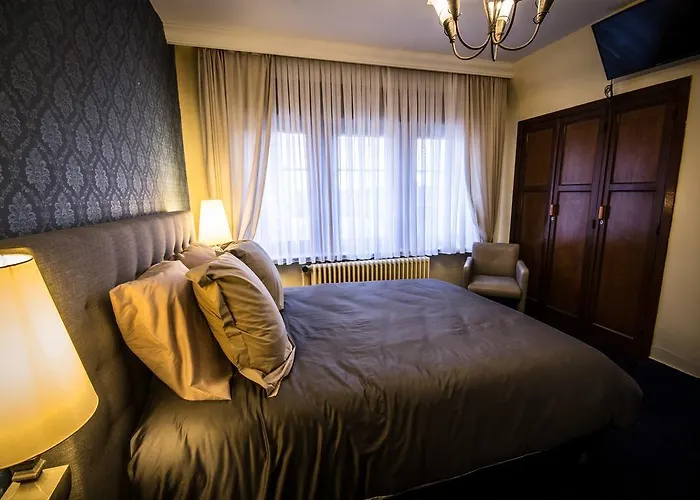 Les Hirondelles Panzió 3*