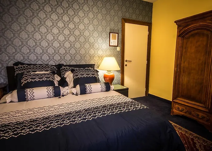 Les Hirondelles Le Coq