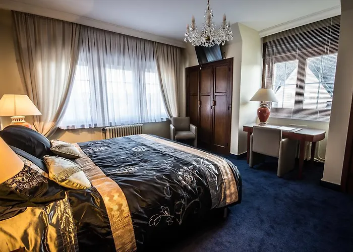 Couette-café Les Hirondelles 3*