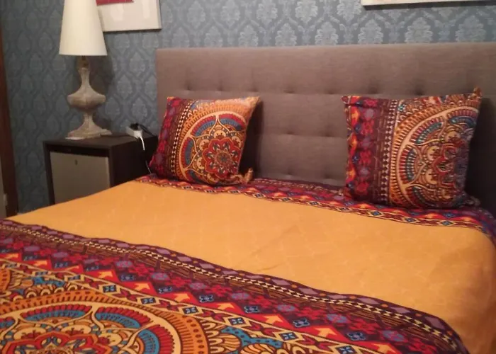 Couette-café Les Hirondelles Le Coq